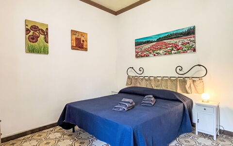 Enrico: Verdieping, Flooring, Interieur Ontwerp, Kamer, Slaapkamer, Bed, Fotolijst, Beits, Linens, Laken