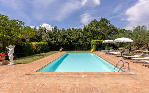 Villa Daluma, Private Pool in Todi: Zwembad, Schaduw, Toevlucht, Tuin, Hacienda, Landgoed, Landscaping, Eco Hotel, Buitenmeubels, Villa