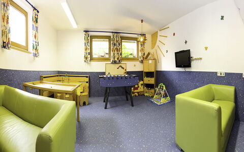 Auffach 606: Meubilair, Interieur Ontwerp, Plafond, Kamer, Recreatie Ruimte, Stoel, Hotel, Kamerplant, Lichte Inrichting