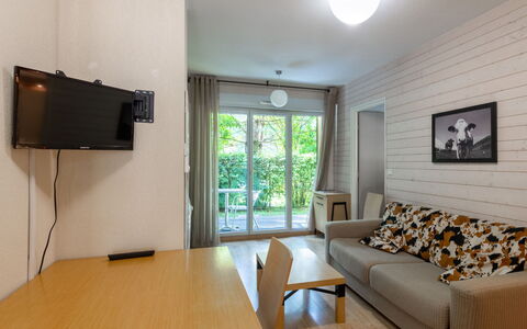Ax-Les-Thermes 603: Hout, Flooring, Interieur Ontwerp, Verdieping, Meubilair, Kamer, Appartement, Houten Vloer, Plafond, Beits