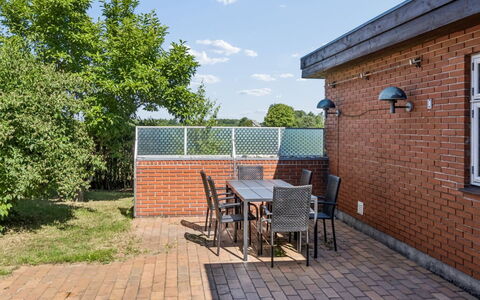 Helge - 10Km from the Sea: Steen, Meubilair, Buitenmeubels, Metselwerk, Tuin, Buitentafel, Beits, Stoel, Patio, Backyard