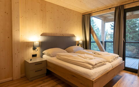 02 Nth031 Sup Chalet mit Sauna und Hot Tub 2 Etage: Interieur Ontwerp, Kamer, Slaapkamer, Plafond, Hardwood, Bed, Beits, Bed Frame