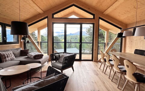 02 Nth051 18B Sup Chalet mit Sauna und Hot Tub 2 e: Hout, Hardwood, Plafond, Woonkamer, Stoel, Beits, Natuurlijk Materiaal, Houten Vloer, Straal, Blokhut