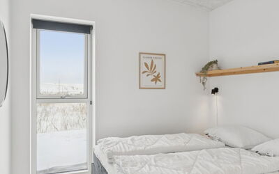 Hubertina - 900M from the Sea