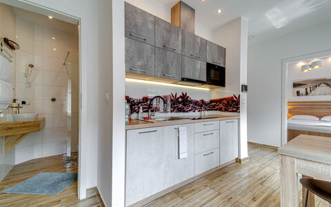 Gliwice 100: Woongebied, Heuvel, Huis, Huis, Toevlucht, Bergketen, Eco Hotel, Heuvel Station, Landgoed, Villa