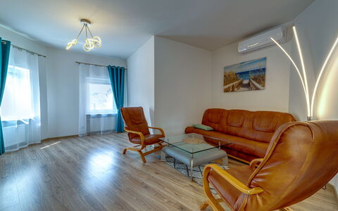 Gliwice 100: Woongebied, Heuvel, Huis, Huis, Toevlucht, Bergketen, Eco Hotel, Heuvel Station, Landgoed, Villa