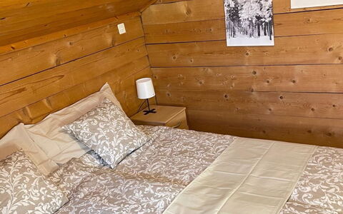 Allalinblick: Hout, Flooring, Verdieping, Interieur Ontwerp, Meubilair, Slaapkamer, Bed, Laken, Linens, Kamer