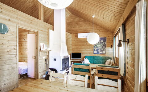 Naavarinne: Hout, Plafond, Interieur Ontwerp, Huis, Huis, Flooring, Verdieping, Verblijf, Blokhut, Kamer