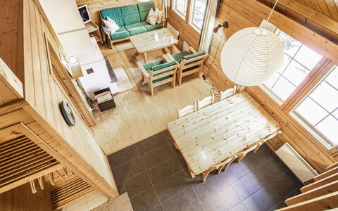 Naavarinne: Hout, Interieur Ontwerp, Plafond, Verdieping, Flooring, Huis, Architectuur, Meubilair, Huis, Kamer