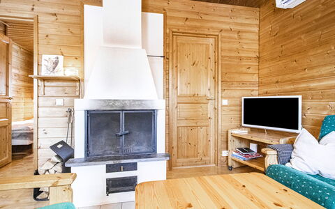 Naavarinne: Hout, Plafond, Interieur Ontwerp, Flooring, Huis, Verdieping, Kamer, Meubilair, Hardwood, Blokhut