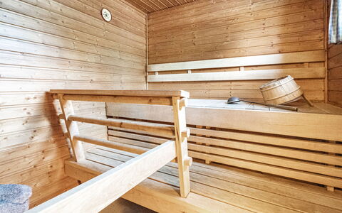 Naavarinne: Hout, Siding, Verblijf, Huis, Huis, Plank, Garden Gebouwen, Blokhut, Hardwood, Veranda