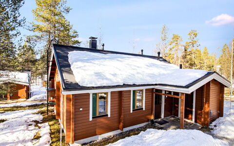 Naavarinne: Hout, Siding, Verblijf, Huis, Huis, Plank, Garden Gebouwen, Blokhut, Hardwood, Veranda