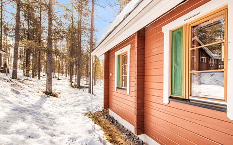 Naavarinne: Hout, Siding, Verblijf, Huis, Huis, Plank, Garden Gebouwen, Blokhut, Hardwood, Veranda