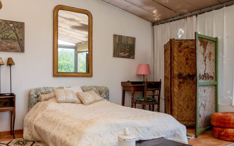 Maison Rose: Meubilair, Bed, Slaapkamer, Bedding, Interieur Ontwerp, Laken, Hout, Linens, Verdieping, Textiel