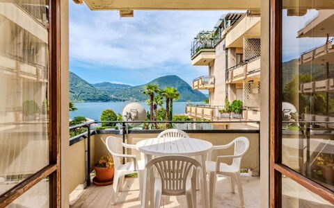 Casa Asia: Bergachtig Landvormen, Heuvel, Berg, Bergketen, Balkon, Appartement, Vallei, Ridge, Toevlucht, Badplaats
