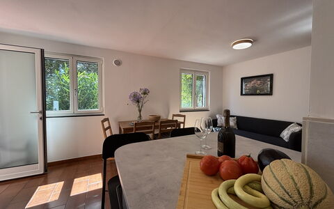 Il Fienile, Garden and Peacefull View: Meubilair, Interieur Ontwerp, Flooring, Muur, Hout, Verdieping, Plafond, Keuken En Eettafel, Tafel, Eetkamer