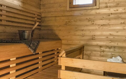 Karpalo 317: Meubilair, Interieur Ontwerp, Flooring, Verdieping, Tafel, Hout, Plafond, Stoel, Kamer, Bankstel