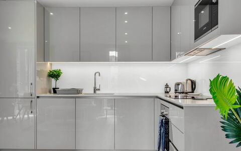 Elephant & Castle: Meubilair, Interieur Ontwerp, Flooring, Verdieping, Tafel, Hout, Plafond, Stoel, Kamer, Bankstel