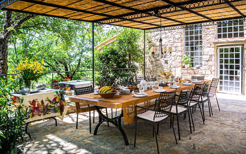 Borgo San Polino: Meubilair, Stoel, Tafel, Buitenmeubels, Buitentafel, Keuken En Eettafel, Restaurant, Tuin, Backyard, Patio