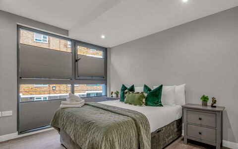 Hoxton 310: Interieur Ontwerp, Flooring, Plafond, Verdieping, Meubilair, Bed, Kamer, Laken, Bedding, Slaapkamer