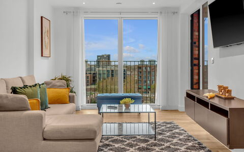 Wickside Apartment: Meubilair, Interieur Ontwerp, Appartement, Verdieping, Flooring, Tafel, Stoel, Woonkamer, Kamer, Huis
