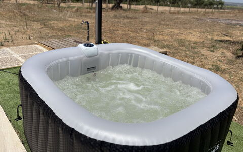 Villa la Vigne: Bad, Jacuzzi, Zwembad, Plastic