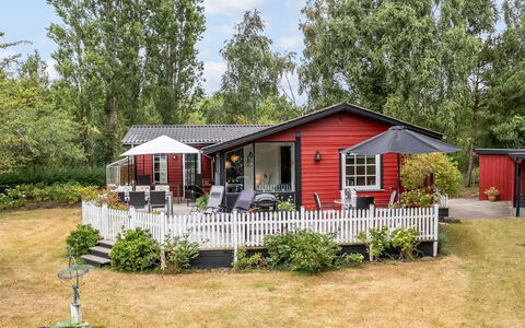 Aiske - 700M from the Sea: Huis, Verblijf, Dak, Huis, Veranda, Tuin, Werf, Gazon, Siding