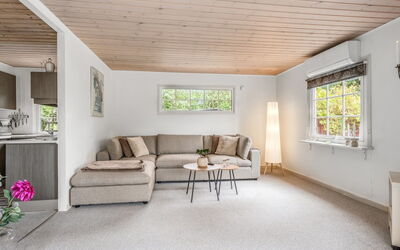 Aiske - 700M from the Sea