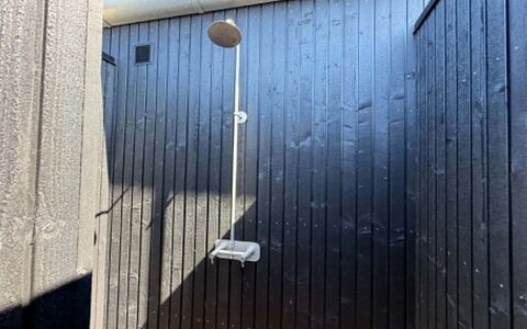 Selvi - 500M from the Sea: Samengesteld Materiaal, Plank, Hardwood, Siding, Beits, Aluminium