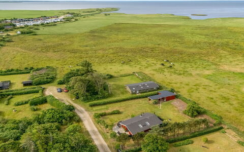 Clea - 250M to the Fjord: Landschap, Land Lot, Plain, Landelijk Gebied, Vogelperspectief, Veld, Verblijf, Landgoed, Luchtfotografie, Dorp