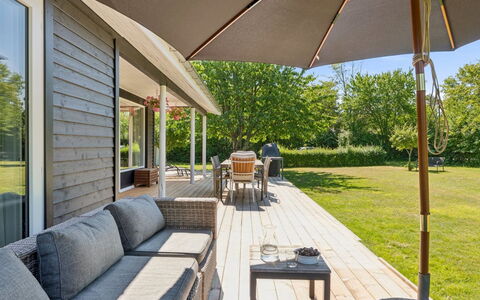 Antonie - 350M from the Sea: Hout, Meubilair, Buitenmeubels, Stoel, Land Lot, Schaduw, Buitentafel, Huis, Tuin, Hardwood