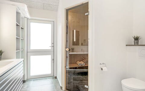 Merita - 600M from the Sea: Flooring, Verdieping, Muur, Loodgieterswerkinrichting, Hout, Interieur Ontwerp, Badkamer, Badkamerkast, Wastafel, Plafond