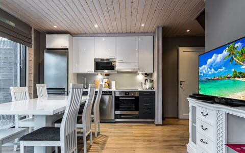 Golfarinkunnas 9C: Interieur Ontwerp, Meubilair, Flooring, Plafond, Hout, Bankstel, Verdieping, Woonkamer, Televisie, Kamer
