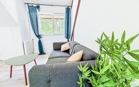 Gîte de la Grée: Interieur Ontwerp, Meubilair, Flooring, Hout, Verdieping, Bankstel, Woonkamer, Huis, Verlichting, Kamer