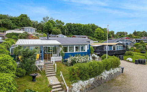 Agla - 350M from the Sea: Huis, Verblijf, Tuin, Schaduw, Werf, Landscaping, Veranda, Villa, Eco Hotel