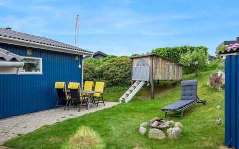 Agla - 350M from the Sea: Dak, Huis, Land Lot, Tuin, Verblijf, Gazon, Schaduw, Werf, Backyard, Landscaping