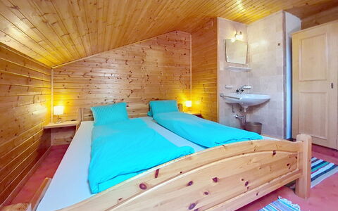 Brandnerhof: Interieur Ontwerp, Hout, Plafond, Flooring, Verdieping, Slaapkamer, Bed, Meubilair, Kamer, Huis
