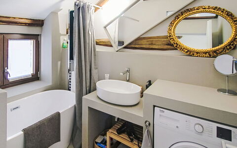 Emma: Interieur Ontwerp, Loodgieterswerkinrichting, Badkamer, Flooring, Verdieping, Huis, Loodgieter, Kraan, Plafond, Verlichting