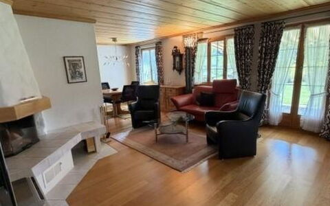 Lenk 755: Meubilair, Hout, Interieur Ontwerp, Verdieping, Flooring, Bankstel, Plafond, Woonkamer, Kamer, Huis