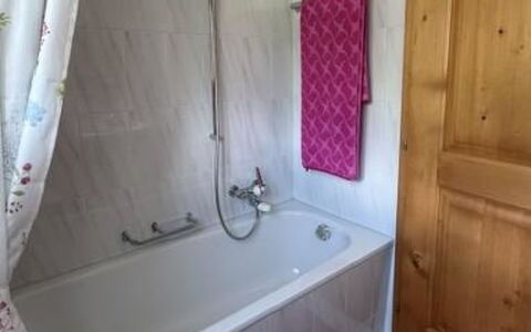 Lenk 755: Bad, Loodgieterswerkinrichting, Interieur Ontwerp, Verdieping, Badkamer, Loodgieter, Gordijn, Kraan, Venster Behandeling