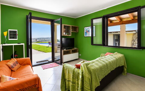 Villa Sara: Interieur Ontwerp, Meubilair, Flooring, Verdieping, Plafond, Huis, Kamer, Appartement, Slaapkamer, Bed