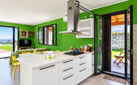 Villa Sara: Keuken, Interieur Ontwerp, Meubilair, Major Appliance, Countertop, Plafond, Huis, Flooring, Toestel Van De Keuken, Cabinetry