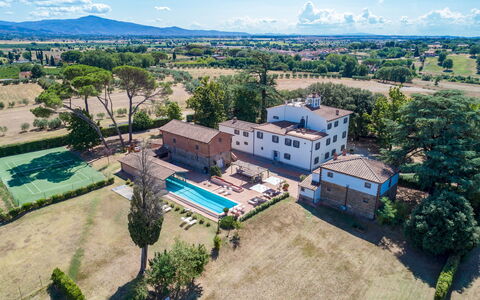 Antica Villa Merelli 12: Zwembad, Landgoed, Villa, Hacienda, Hotel, Toevlucht