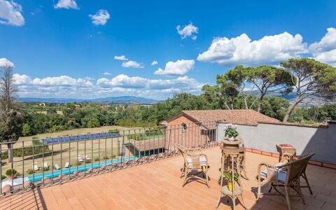 Antica Villa Merelli 12: Balkon, Eco Hotel, Villa, Buitenmeubels, Hek, Hotel, Toevlucht, Hacienda