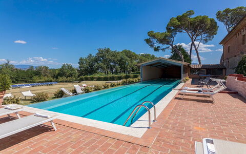 Antica Villa Merelli 12: Zwembad, Hacienda, Landgoed, Toevlucht, Villa, Eco Hotel, Hotel, Waterpartij, Badplaats