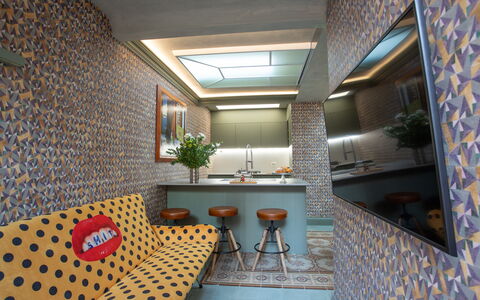 Belvedere Guastella B 4: Muur, Interieur Ontwerp, Flooring, Verdieping, Plafond, Meubilair, Verlichting, Tegel, Mozaïek, Kamer
