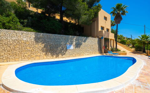 Sol Moraira: Blauw, Zwembad, Toevlucht, Buitenmeubels, Schaduw, Hotel, Eco Hotel, Badplaats, Tropen, Villa