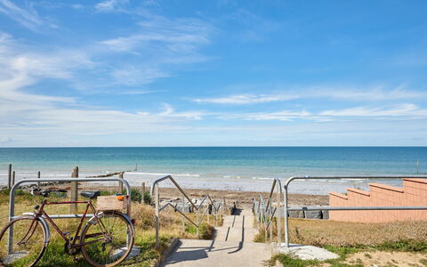 Riviera: Blauw, Water, Strand, Zwemwater, Kust, Zee, Horizon, Kust En Oceanic Landvormen, Fiets