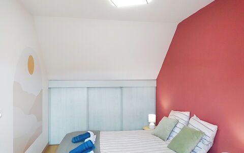 Maison en Pierre: Blauw, Zwembad, Samengesteld Materiaal, Schaduw, Toevlucht, Landgoed, Hacienda, Villa, Recreatiecentrum