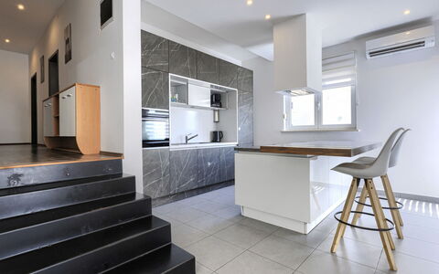 A.e.m: Interieur Ontwerp, Flooring, Verdieping, Meubilair, Plafond, Hout, Keuken, Kamer, Houten Vloer, Verlichting